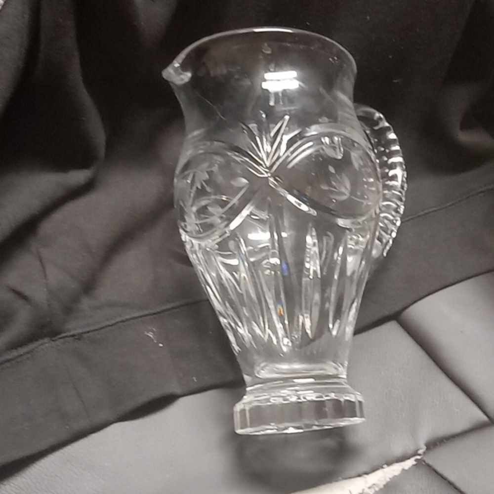 Lead crystal water vase